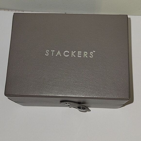 Stackers Travel sized Jewelry Box Taupe 5"x 4" x 3" - Picture 2 of 8